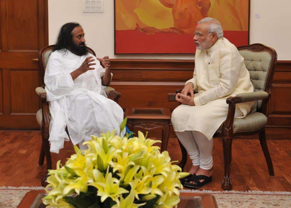 Sri Sri Ravi Shankar, Narendra Modi