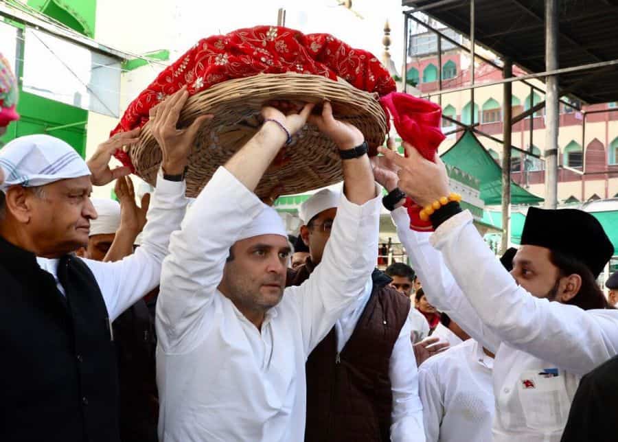 Rahul Gandhi in Ajmer Dargah