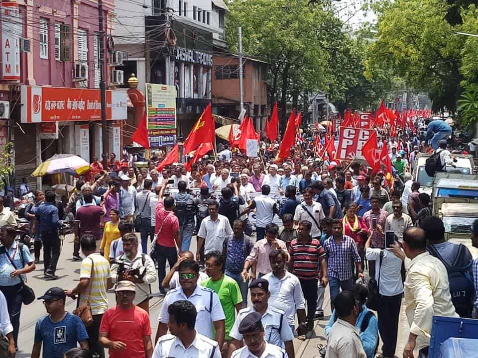 CPIM protests Vidyasagar bust vandalism in Kolkata