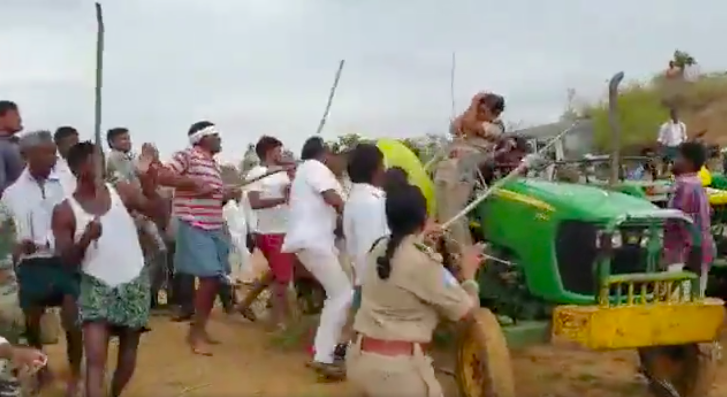 Forest Official Telengana assaulted